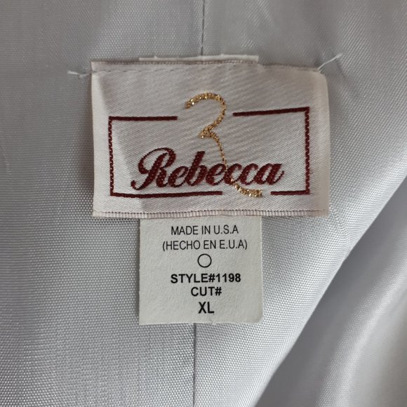 Rebecca Silver Special Occasion Gown - Picture 14 of 16